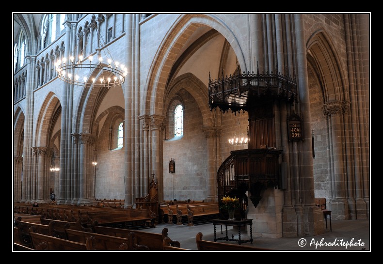 044 Intérieur de la cathédrale